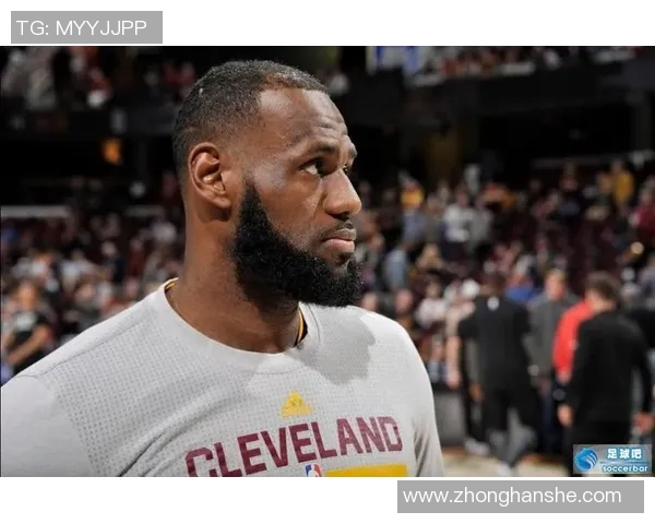 足球明星阿肯的传奇故事与职业生涯全解析 足球明星阿肯的传奇故事与职业生涯全解析